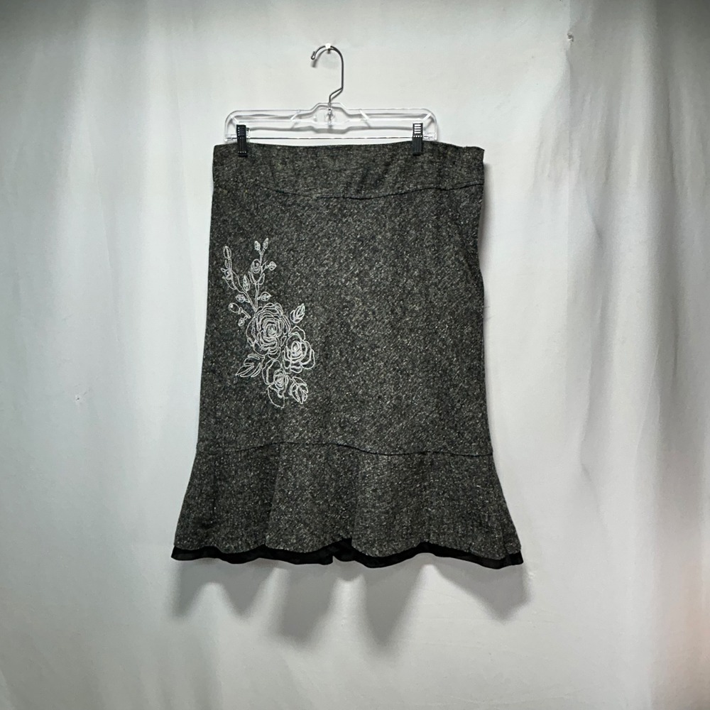 George‎ Women's Tweed Floral Embroidered Flounce Skirt Size 16